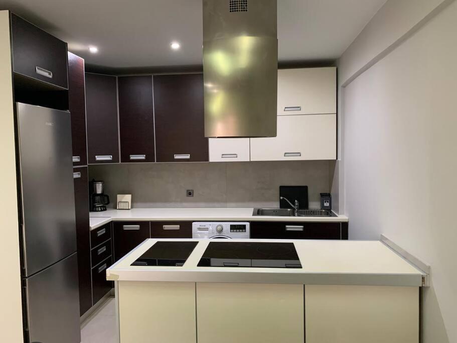 Varkiza Lux Apartment Bagian luar foto